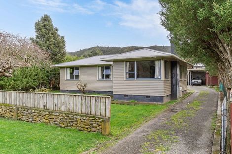 Photo of property in 22 Renall Street, Featherston, 5710