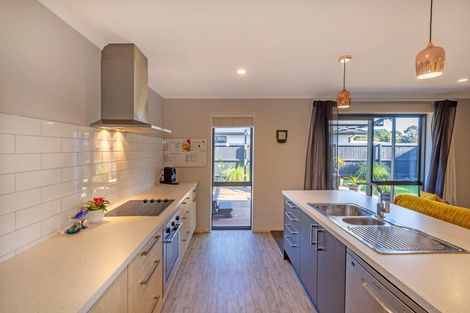 Photo of property in 128 Broadlands Drive, Rolleston, 7615