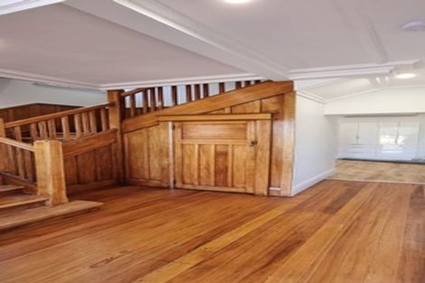 Photo of property in 16 Raroa Road, Kelburn, Wellington, 6012