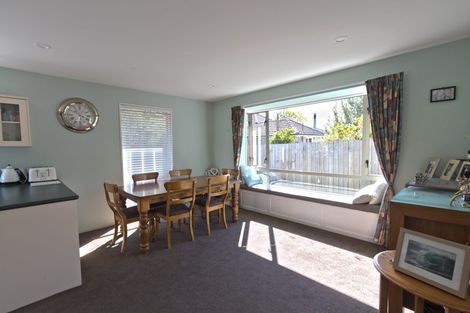 Photo of property in 2/69 Bowenvale Avenue, Cashmere, Christchurch, 8022