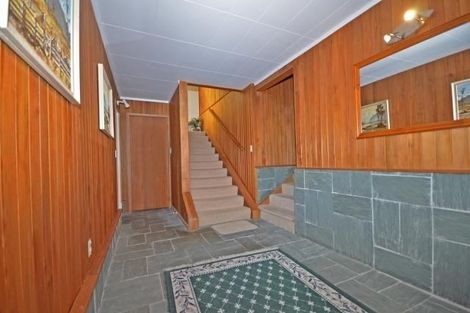 Photo of property in 18 Rosewarne Crescent, Glendene, Auckland, 0602