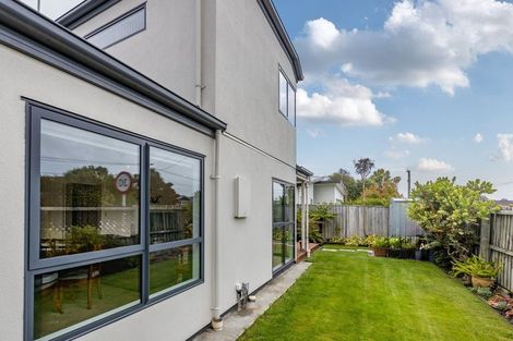 Photo of property in 39 Tennyson Street, Sydenham, Christchurch, 8023