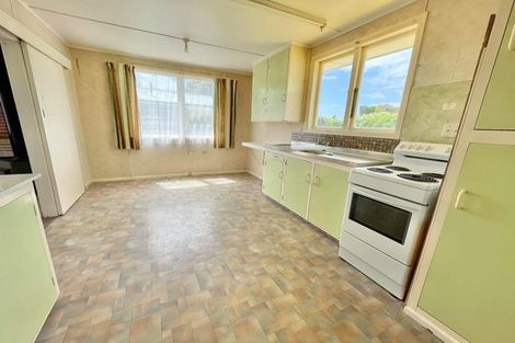 Photo of property in 9 Kaka Crescent, Tokoroa, 3420