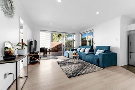 Photo of property in 41 Bruce Pulman Drive, Takanini, 2112