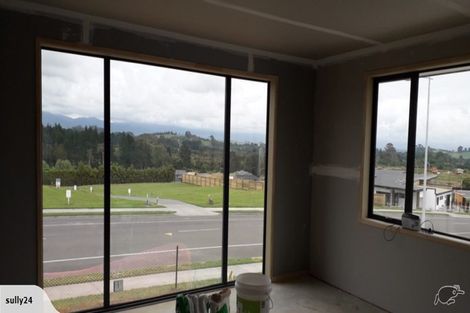 Photo of property in 4 Anglers Way, Omokoroa, 3114