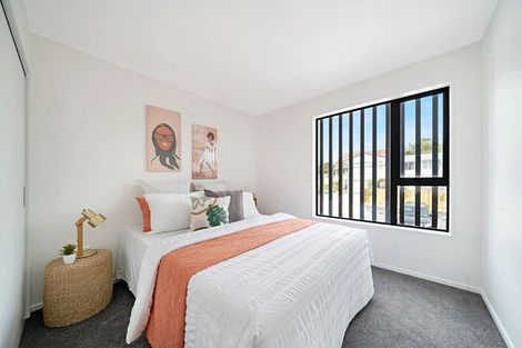 Photo of property in 2/32 Brandon Road, Glen Eden, Auckland, 0602