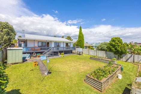 Photo of property in 32 Wai Iti Place, Clendon Park, Auckland, 2103