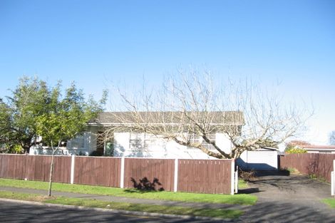 Photo of property in 17 Aarts Avenue, Manurewa, Auckland, 2102
