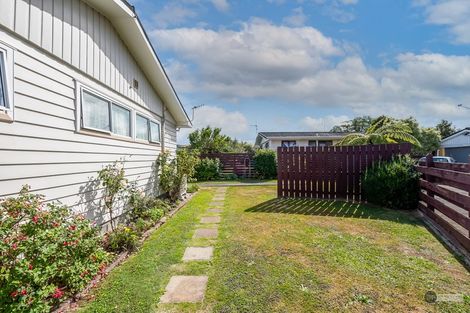 Photo of property in 11 Waddington Drive, Naenae, Lower Hutt, 5011
