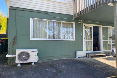 Photo of property in 12 Surat Place, Glen Eden, Auckland, 0602