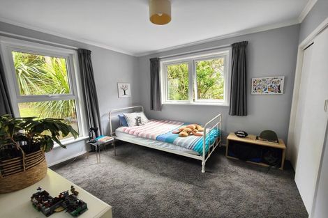 Photo of property in 6 View Road, Titahi Bay, Porirua, 5022