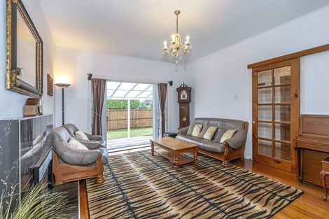 Photo of property in 17 Winsor Crescent, Spreydon, Christchurch, 8024