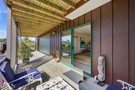 Photo of property in 166 Torkar Road, Clarks Beach, 2122