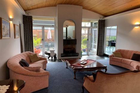 Photo of property in 1 Thurlestone Place, Burnside, Christchurch, 8053