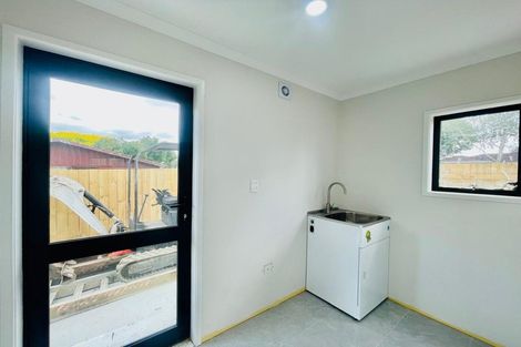 Photo of property in 1 Sharland Avenue, Manurewa, Auckland, 2102