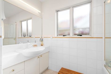 Photo of property in 117 Hatea Drive, Regent, Whangarei, 0112