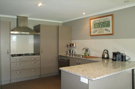 Photo of property in 21 Burns Street, Milton, 9220