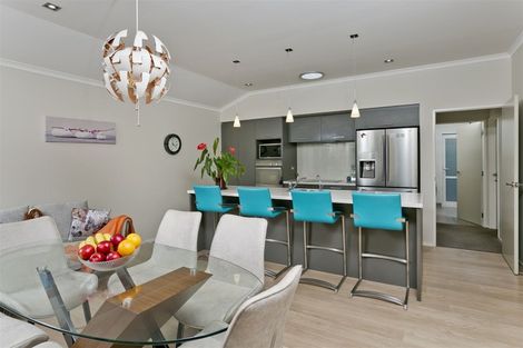 Photo of property in 11 Fendalton Place, Hatfields Beach, Orewa, 0931