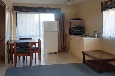 Photo of property in 57 Rushgreen Avenue, Pahurehure, Papakura, 2113