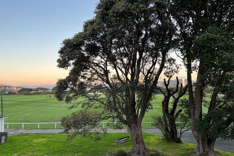 Photo of property in 8/80 Salamanca Road, Kelburn, Wellington, 6012