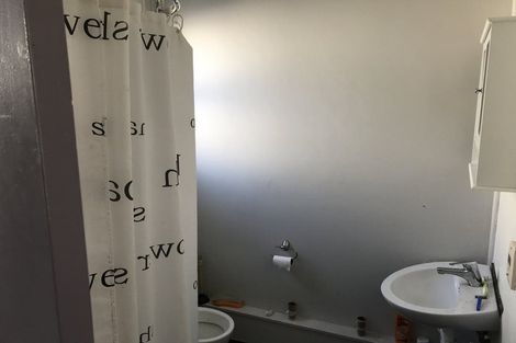 Photo of property in 22 Weymouth Street, New Plymouth, 4310