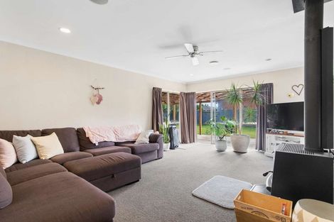 Photo of property in 40 Maesbury Close, Papamoa Beach, Papamoa, 3118