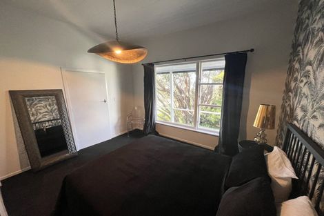 Photo of property in 35 Patanga Crescent, Thorndon, Wellington, 6011