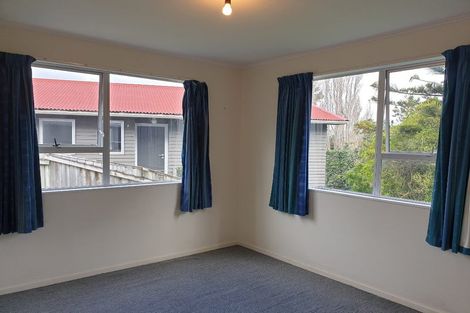 Photo of property in 6 Penryn Drive, Camborne, Porirua, 5026