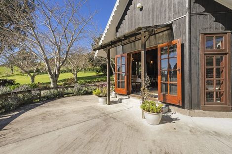 Photo of property in 202 Thompsons Track, Aongatete, 3178