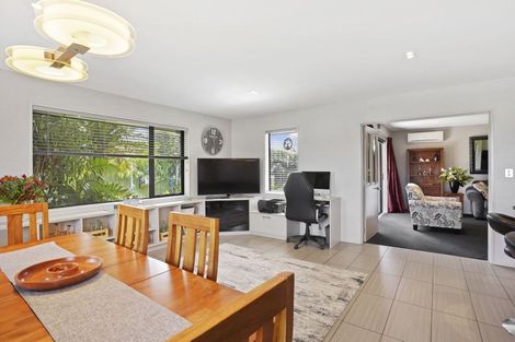 Photo of property in 22 Merrilees Place, Linwood, Christchurch, 8062