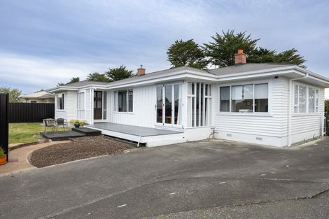 Photo of property in 18 Alamein Crescent, Onekawa, Napier, 4110