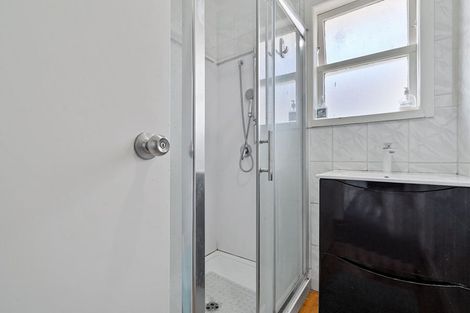 Photo of property in 15 Hobart Crescent, Wattle Downs, Auckland, 2103