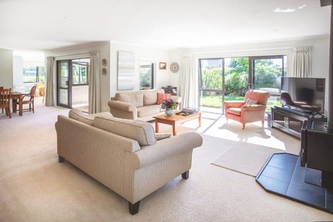 Photo of property in 73 Kotuku Drive, Paraparaumu Beach, Paraparaumu, 5032