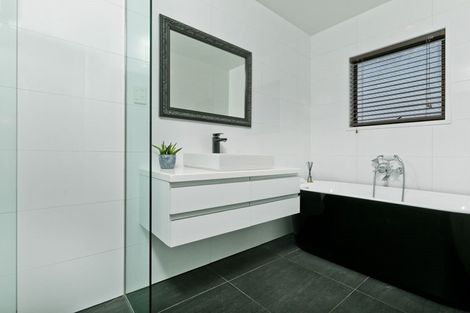 Photo of property in 48 Polkinghorne Drive, Manly, Whangaparaoa, 0930