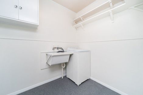 Photo of property in 64 Highbury Avenue, Highbury, Palmerston North, 4412