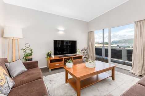 Photo of property in 9 Annan Grove, Papakowhai, Porirua, 5024