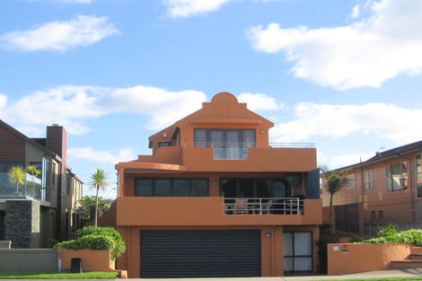 Photo of property in 84 Marine Parade, Mount Maunganui, 3116