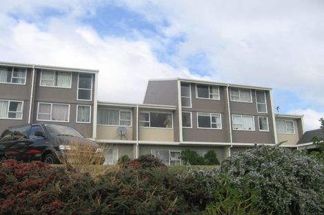 Photo of property in 4 Akaroa Drive, Maupuia, Wellington, 6022