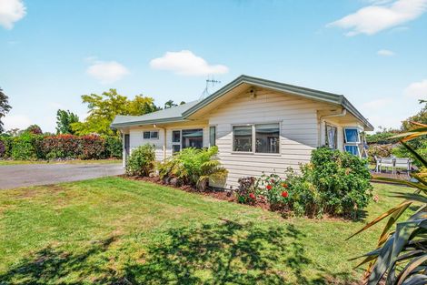 Photo of property in 2/35 Fairview Terrace, Waipahihi, Taupo, 3330