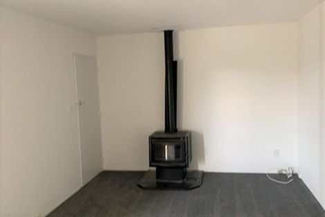 Photo of property in 27 Cross Street, Castlecliff, Whanganui, 4501