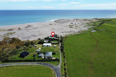 Photo of property in 204f Tai Road, Opunake, 4681