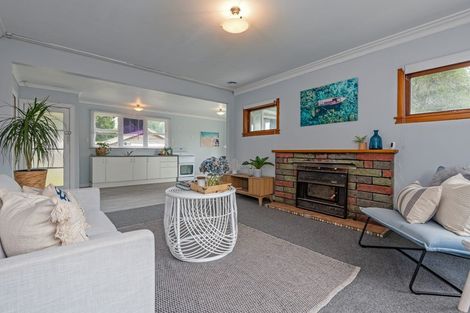 Photo of property in 2 Howe Street, Foxton, 4814