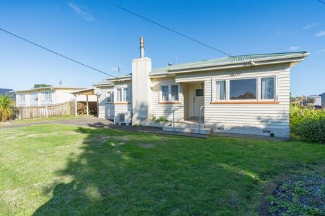 Photo of property in 8 Norbiton Road, Foxton, 4814