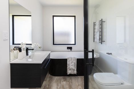 Photo of property in 318 Halswell Junction Road, Halswell, Christchurch, 8025