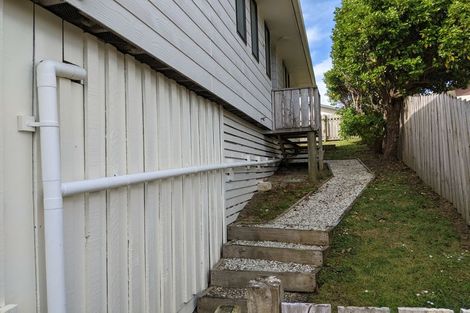 Photo of property in 60 Lavelle Road, Henderson, Auckland, 0612