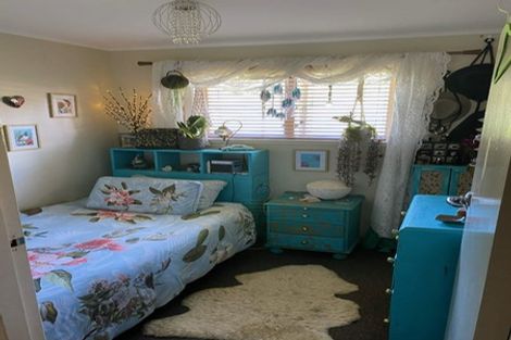 Photo of property in 94 Coronation Road, Mangere Bridge, Auckland, 2022