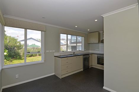 Photo of property in 2 Collins Street, Petone, Lower Hutt, 5012