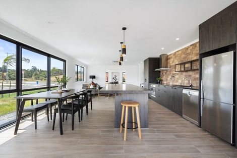 Photo of property in 102 Wairau Drive, Tikipunga, Whangarei, 0112