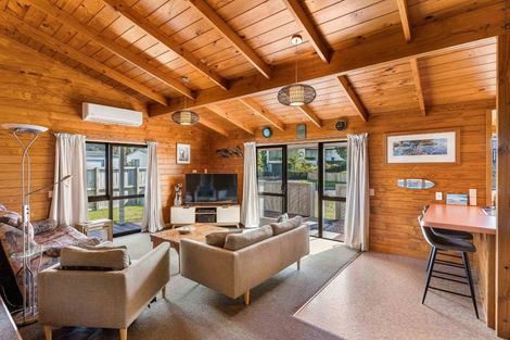 Photo of property in 15 Conqueror Rise, Pauanui, Hikuai, 3579