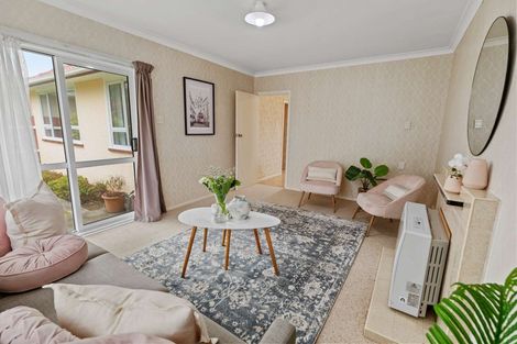 Photo of property in 72 Thatcher Street, Castlecliff, Whanganui, 4501